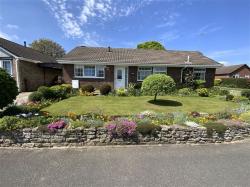 3 bed bungalow for sale in 27 Main Street, Swallownest, Sheffield