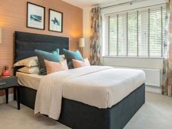 4 bed detached house for sale in Aston Clinton, Weston Turville
