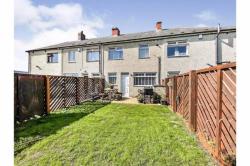 3 bed terraced house to rent in 126a Trinity Street, Huddersfield