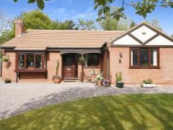 4 bed detached bungalow for sale in 35-36 Silver Street, Lincoln