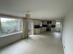 3 bed bungalow to rent in 201 High Street, Lewes