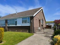 2 bed bungalow for sale in The Octagon, Middleborough